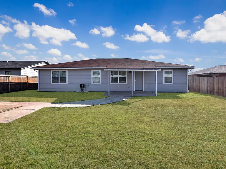 2307 Traverse Dr — Photo 17