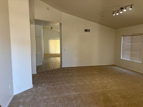 4th image of 871 N Granada Dr