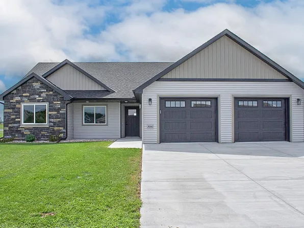 2000 Sandstone Loop N, Sartell, MN 56377