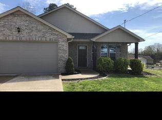 208 Beaumont Ln, Columbia, TN 38401