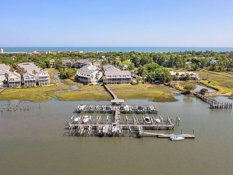 81 Sandbar Ln #27 — Photo 30