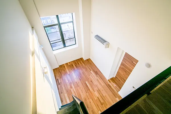 Rented by Nooklyn NYC LLC | media 4