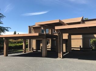 235 Brook Rd, Auburn, CA 95603