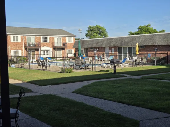 1512 Normandy Rd #105, Royal Oak, MI 48073