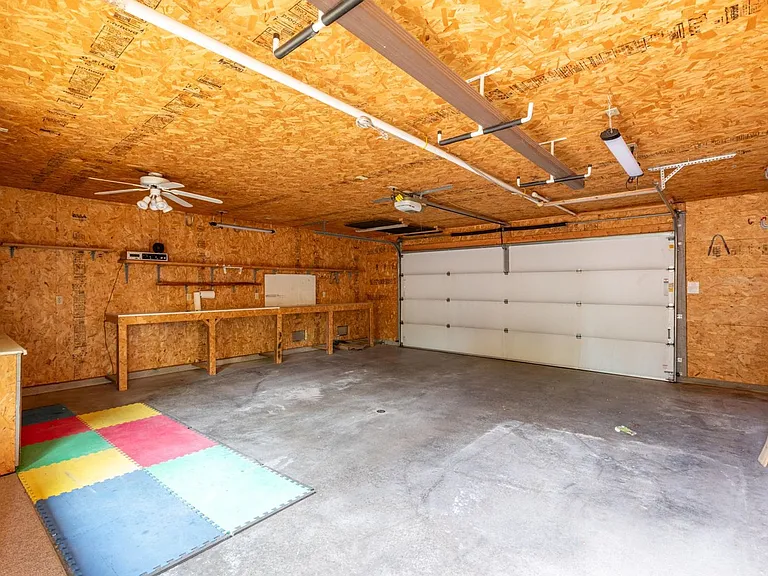 2406 Wood St — Photo 28