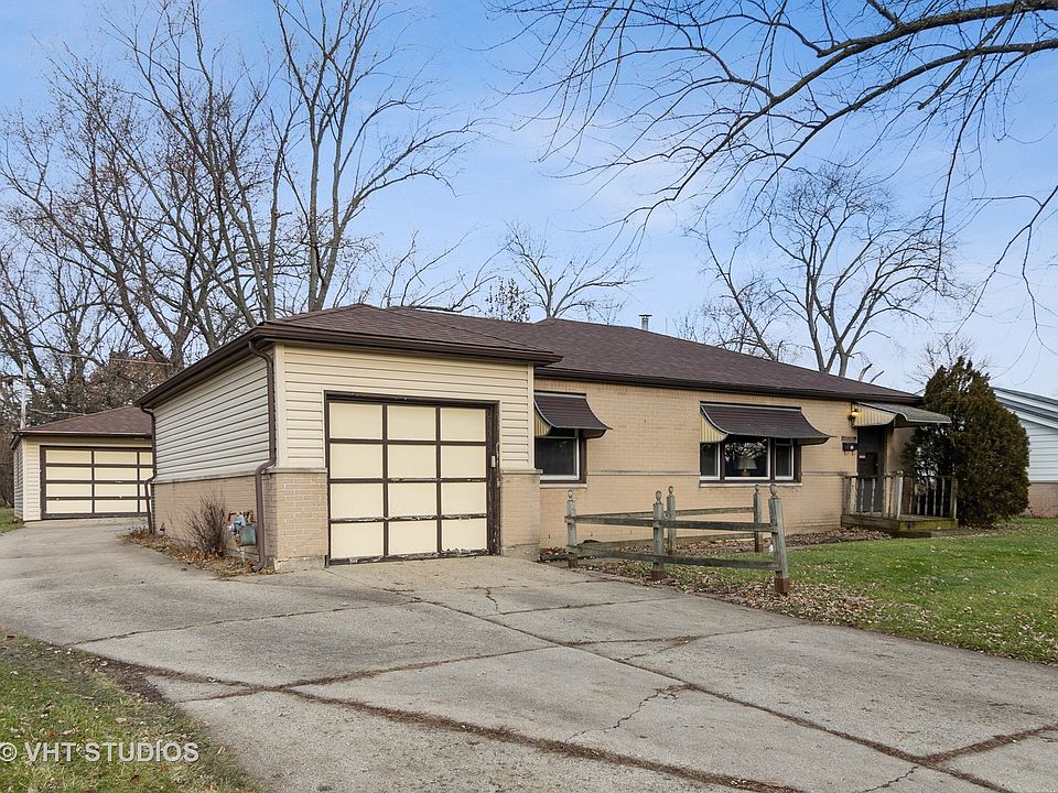1st image of 170 Bradley Ln