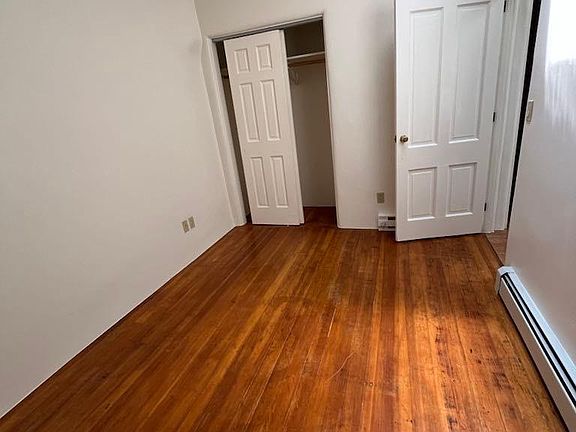 3rd image of 613 Don Gaspar Ave