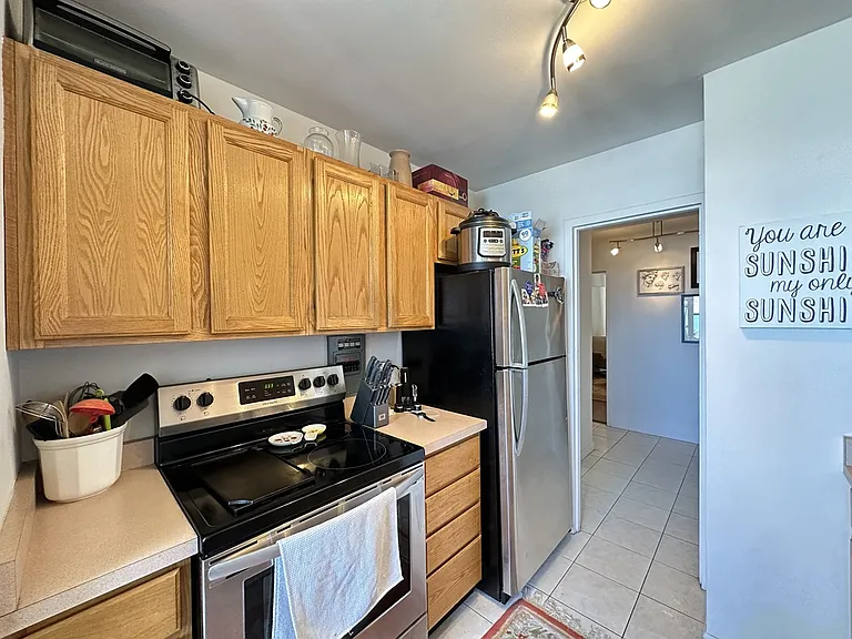 3410 N Lake Shore Dr #F13 — Photo 4