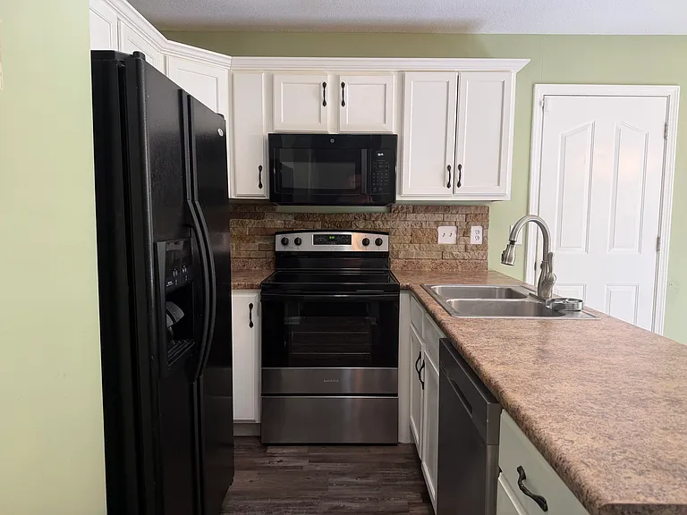 2525 Centerstone Cir — Photo 9