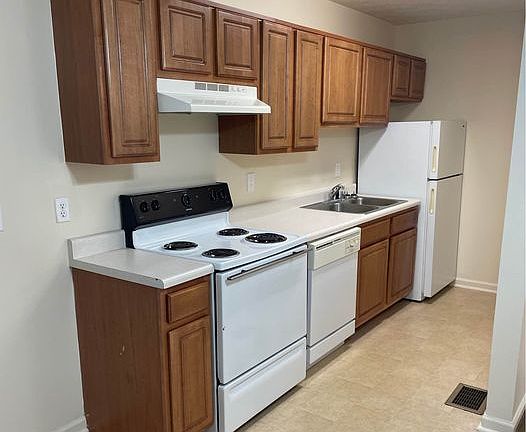 2nd image of 217 Aqueduct Dr