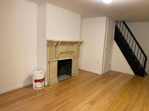 4th image of 354 E 78th St