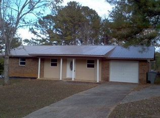 134 Fairview Ln, Daleville, AL 36322