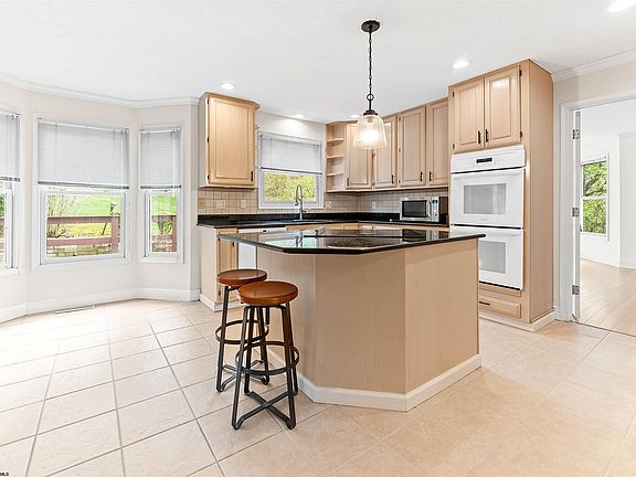 5th image of 4673 Shadyside Ln