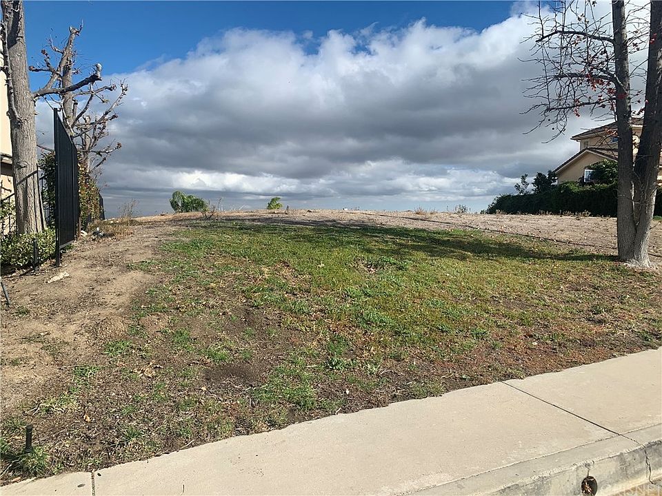 1st image of 6008 Little Oak Ln