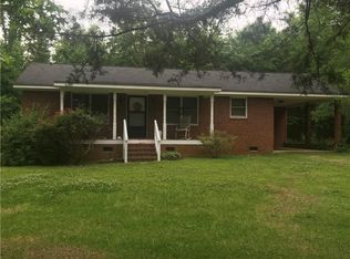 64 Skippers Lodge Rd, Cross Hill, SC 29332