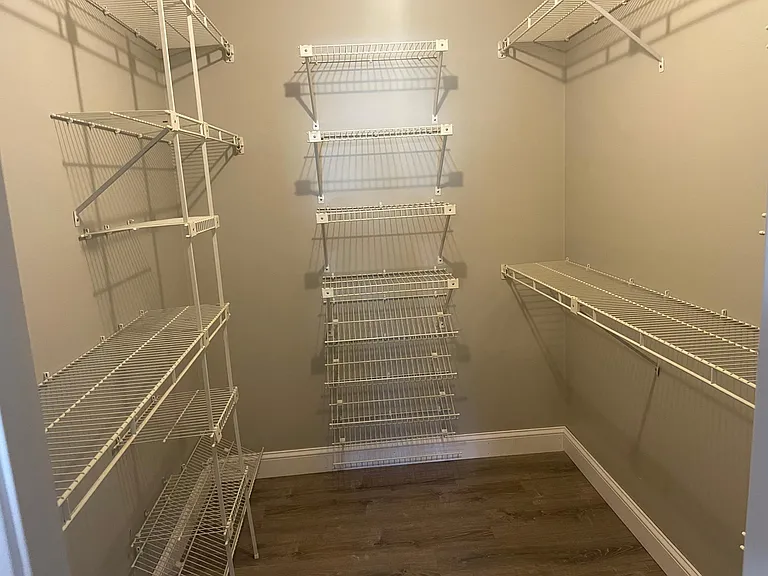40 Sachem Dr #206 — Photo 21