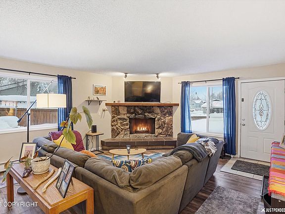 5th image of 5914 Prosperity Dr