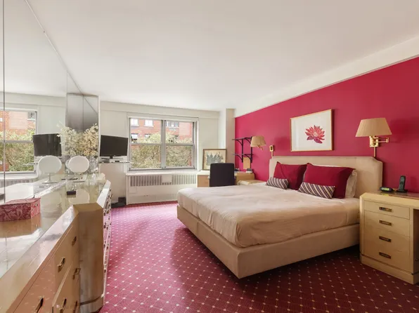 525 East 86th Street image 8 of 10