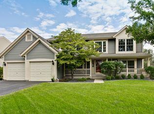 616 River Oaks Ln, Island Lake, IL