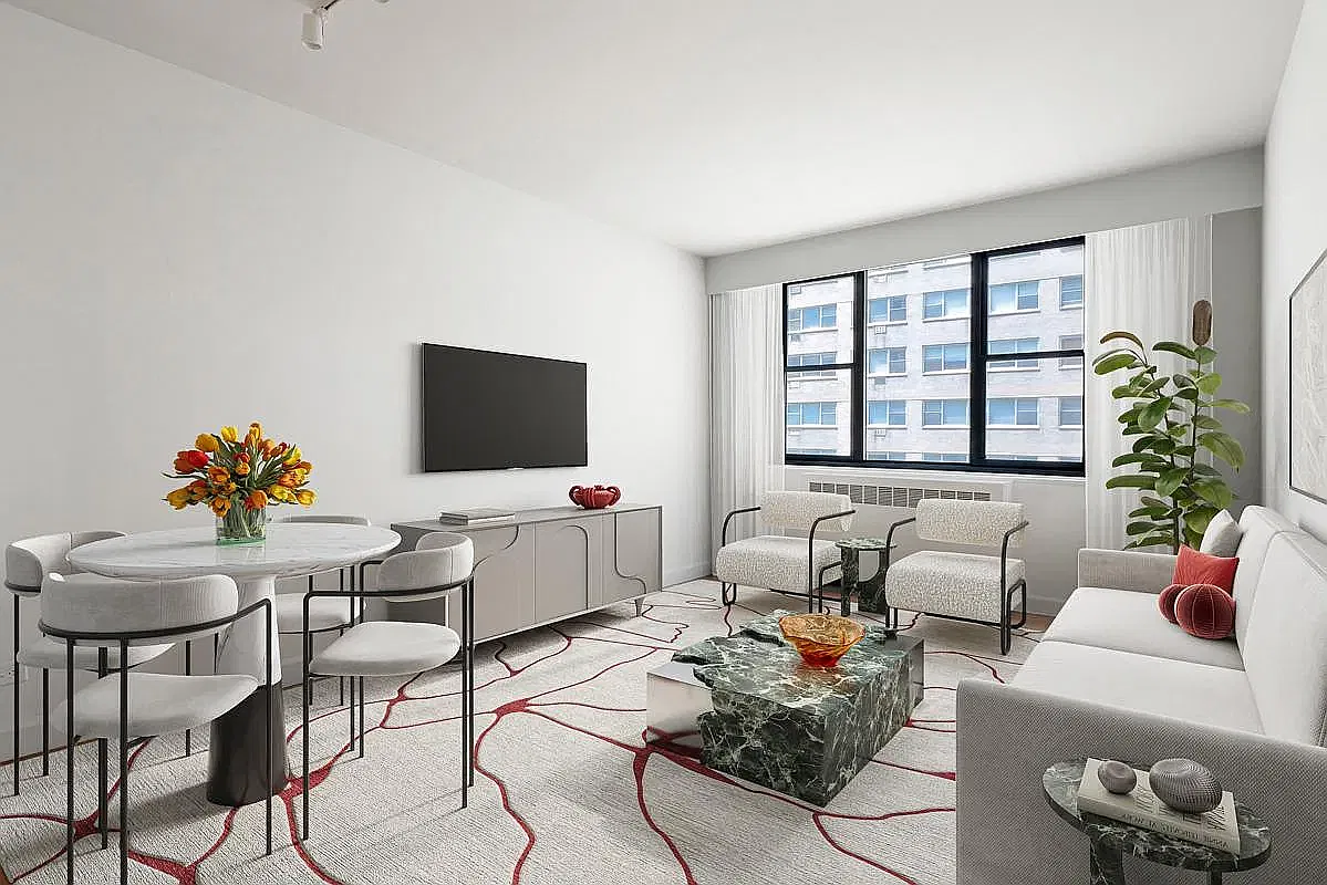 320 East 46th Street — Photo 2