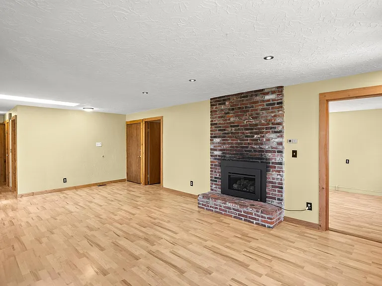 5034 SE Flavel Dr — Photo 8