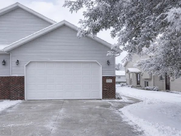 2714 Wheatland Dr S, Fargo, ND 58103