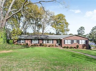 401 Woodlake Rd, Anderson, SC 29621