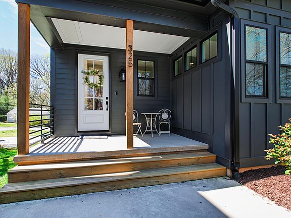 3rd image of 325 Grand Ave