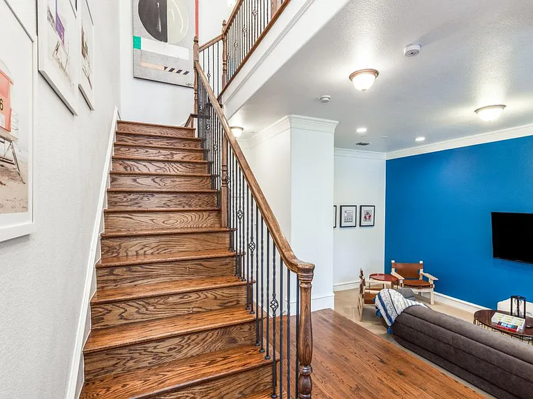 7935 Osborn Pkwy — Photo 32