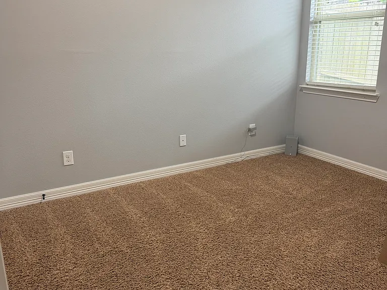 246 Clear Water St E — Photo 17