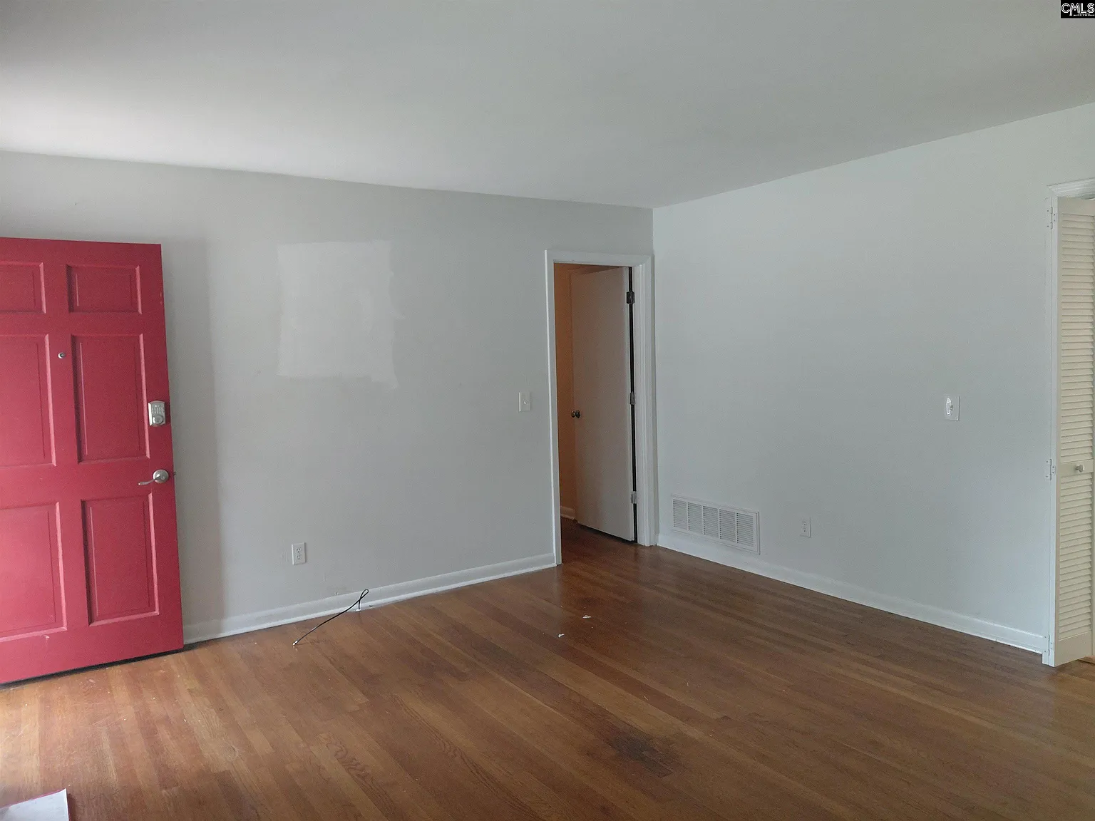 3 bed, 1430 sqft, $1,700 — Photo 4