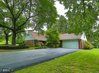3515 Autumn Dr, Pikesville, MD 21208