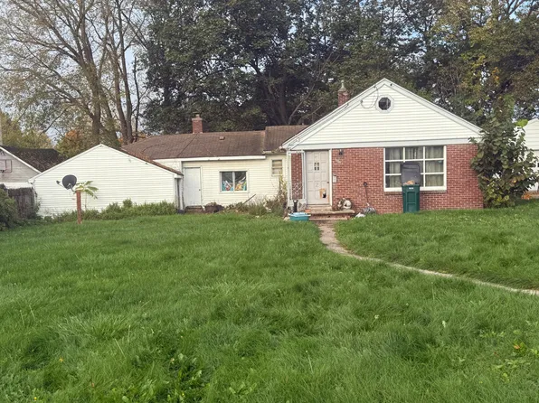 1609 Vermont Ave, Lansing, MI 48906