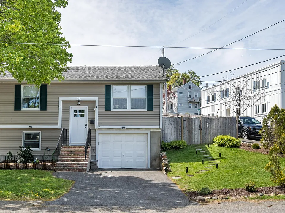 35 Putnam St
