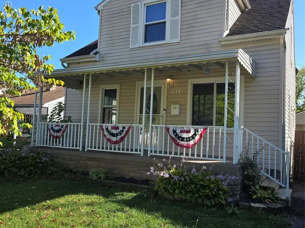 1028 E Pearl Ave, Hazel Park, MI 48030