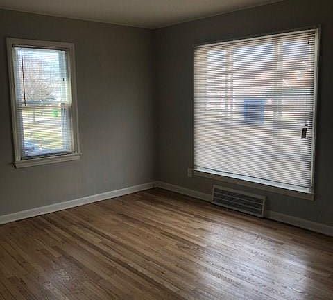 5th image of 21060 Westport Ave