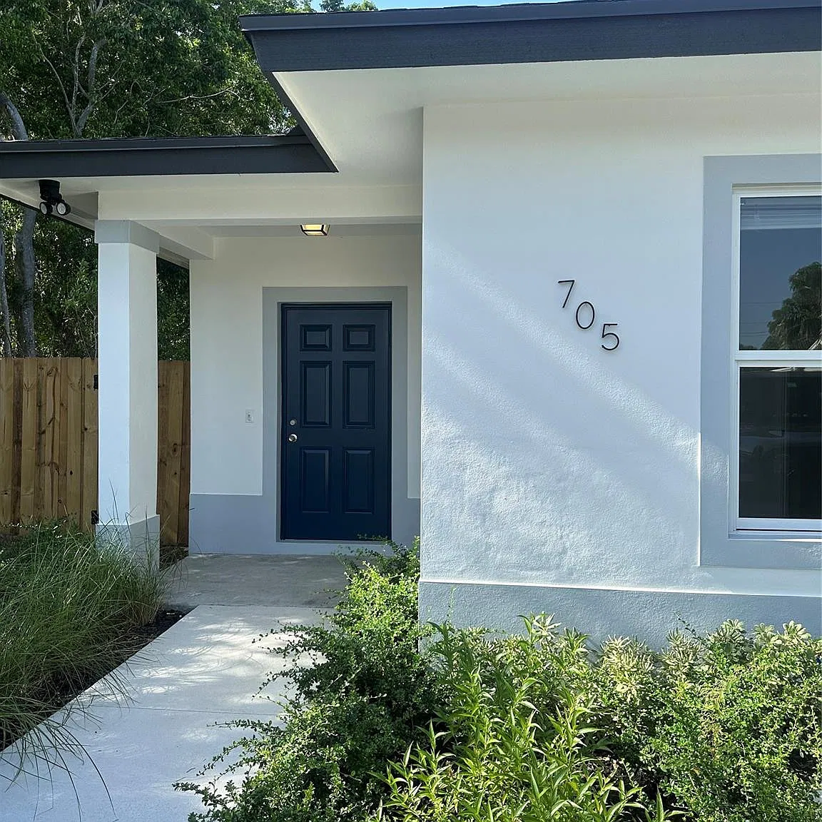 4 bed, 2.0 bath, 1489 sqft, $4,699 — Photo 4