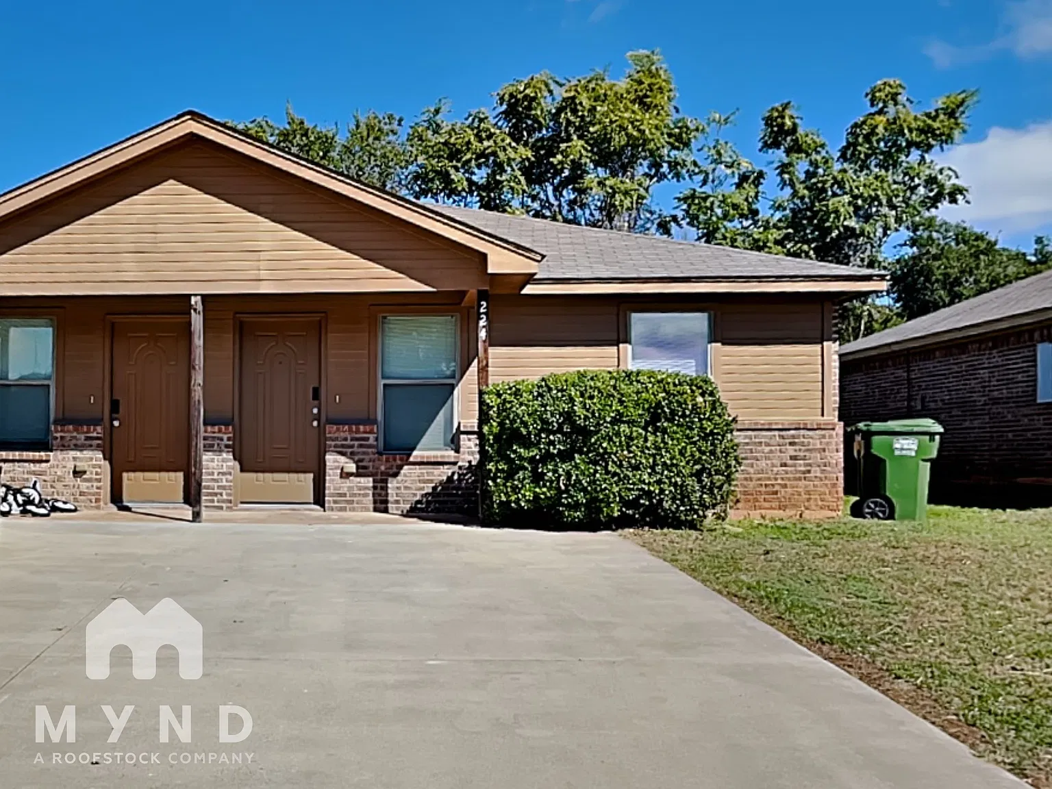 2 bed, 2.0 bath, 924 sqft, $1,299 — Photo 3