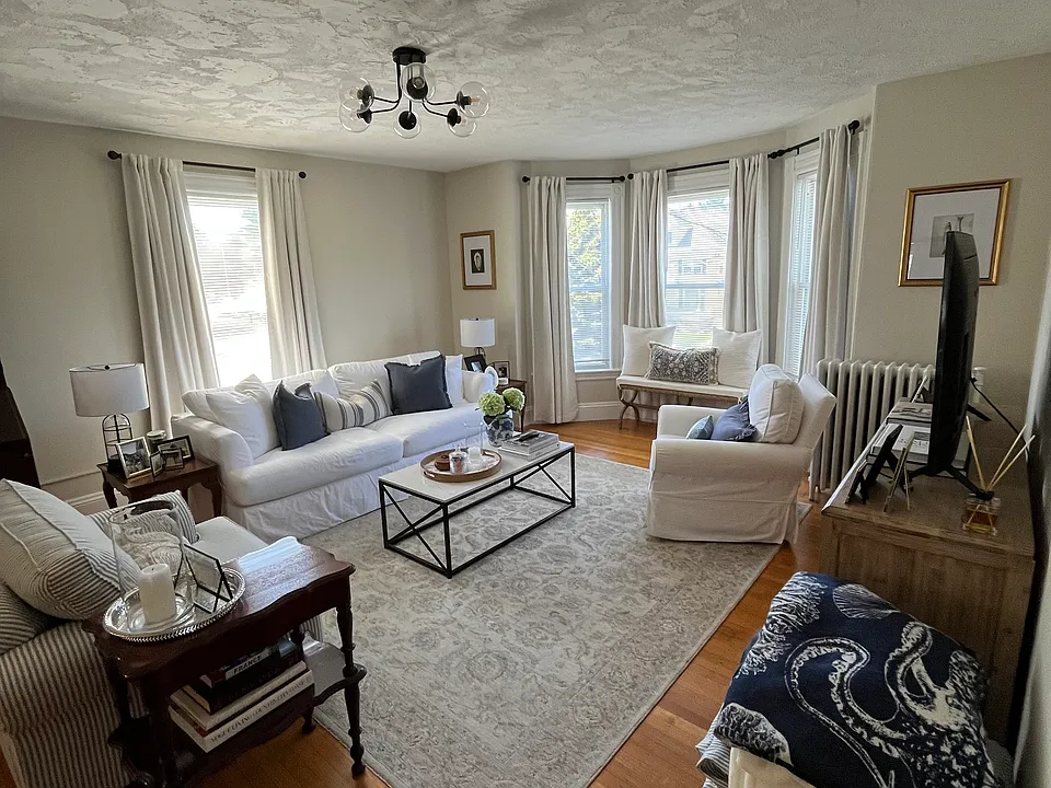 87 Forest St #2