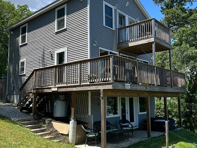 207 Roxy Cahoon Rd — Photo 4