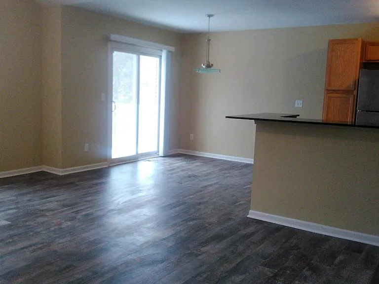 1702 Deepwood Cir — Photo 8