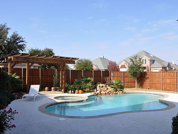 2nd image of 3617 Carver Court Ln
