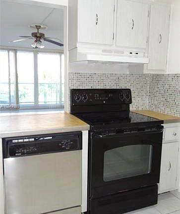 3rd image of 100 Bayview Dr APT 330