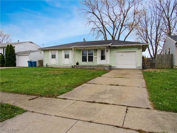 2155 Eastlawn St, Lorain, OH 44052
