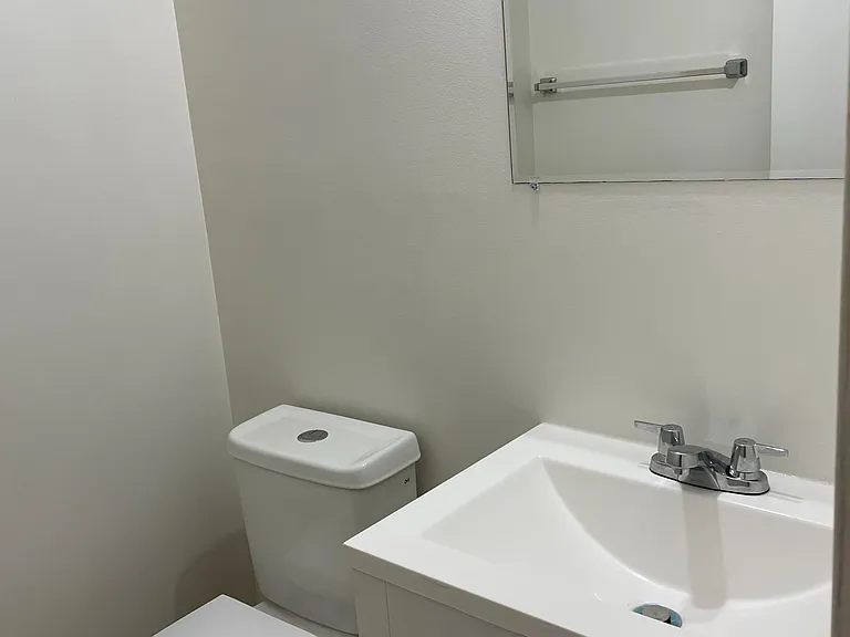 3025 The Credit Woodlands — Photo 1