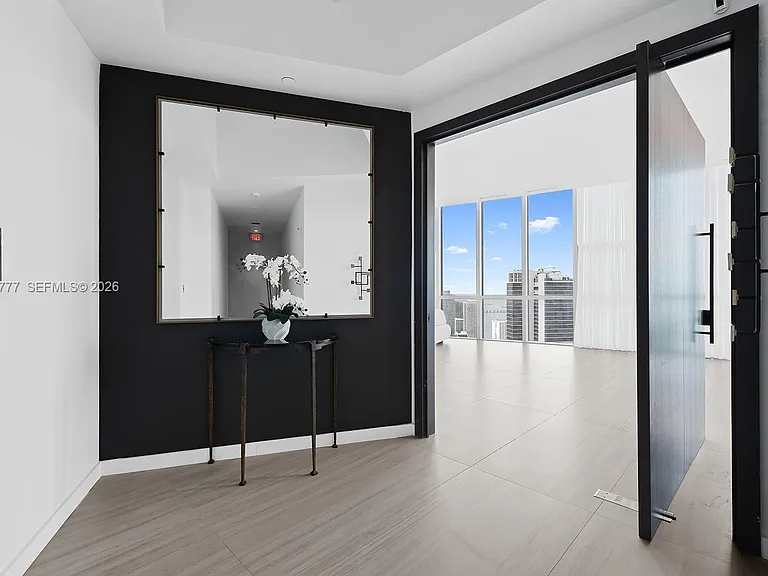 851 NE 1st Ave #Penthouse 5700 — Photo 6