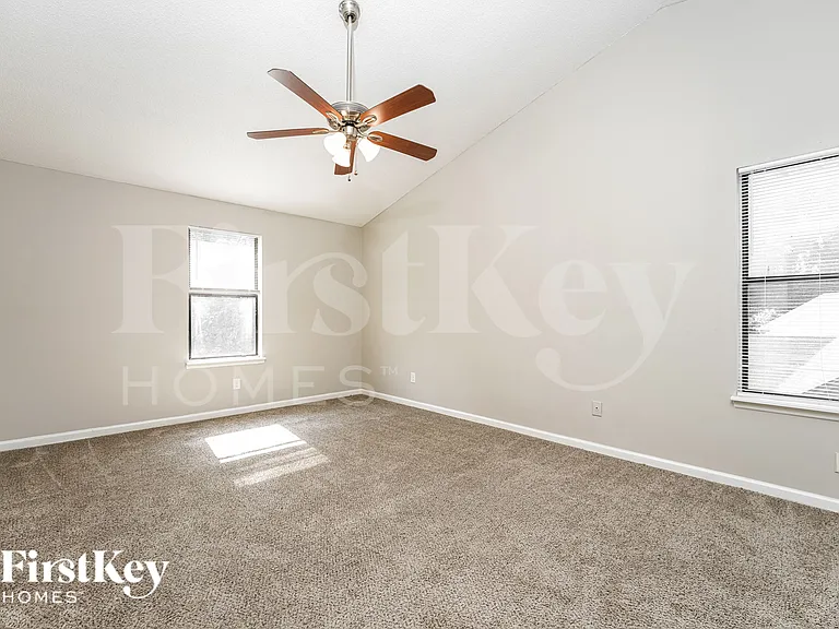 3931 Springleaf Dr — Photo 8