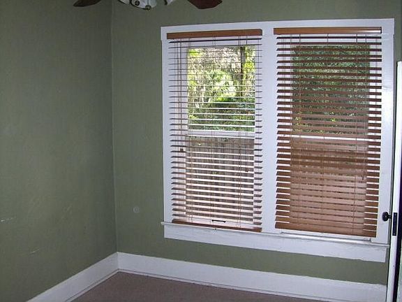 3rd image of 16 Hamilton Heath Dr