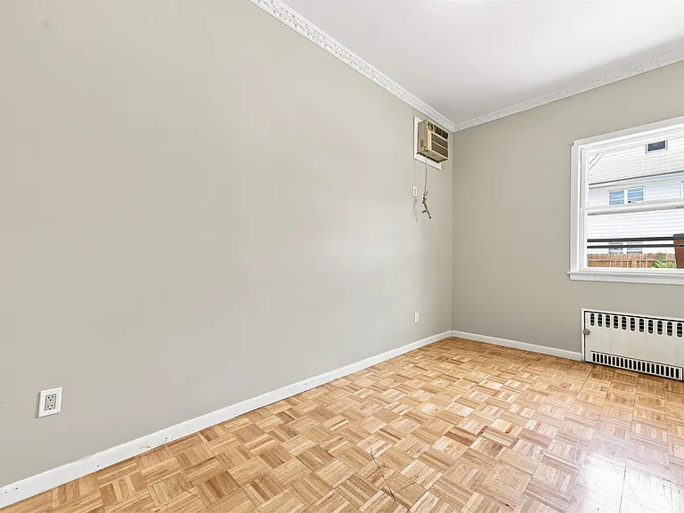 129 W 28th St #1 — Photo 17