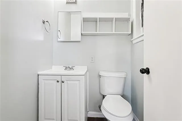 2123 Browning Ln — Photo 9